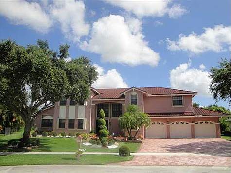 1st image of 19320 NW 2nd St