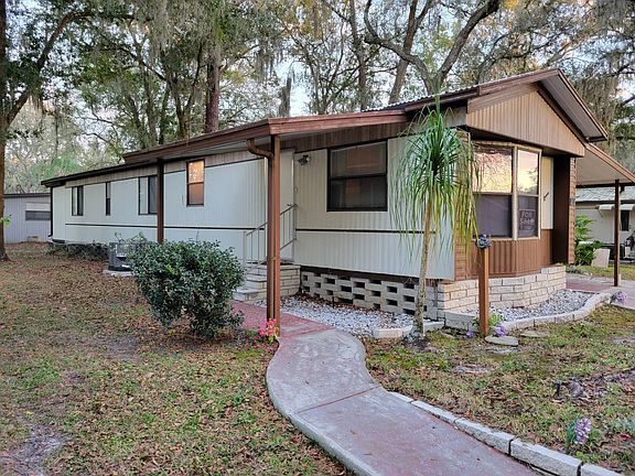2nd image of 3852 Tall Oaks Ln