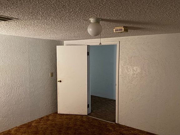 4th image of 1605 E Hammett St