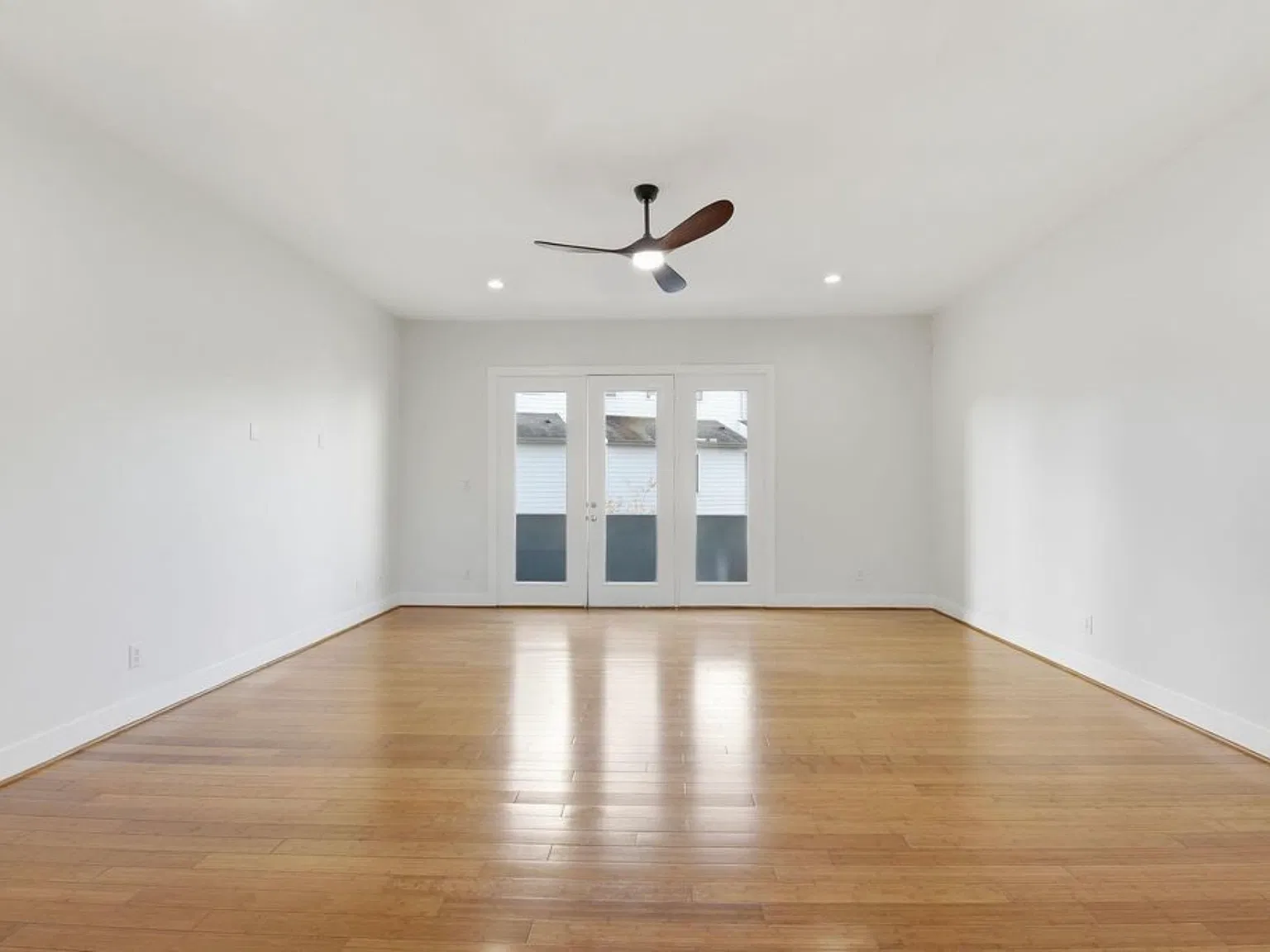 1 bed, 1.5 bath, 1400 sqft, $725 — Photo 4