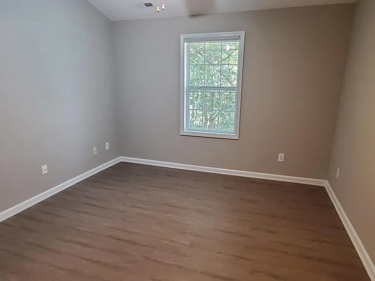 1851-304 Trailwood Dr — Photo 12