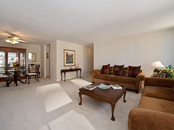 Living Room / Dining Room