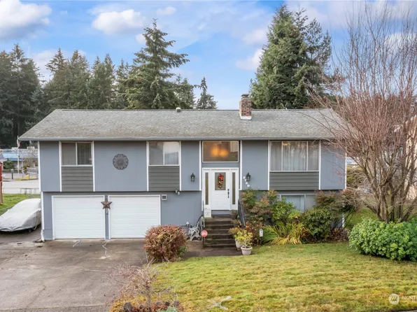 2750 Cambridge Drive, Steilacoom, WA 98388