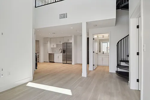 Begonia Place Luxury Apartments Photo 1