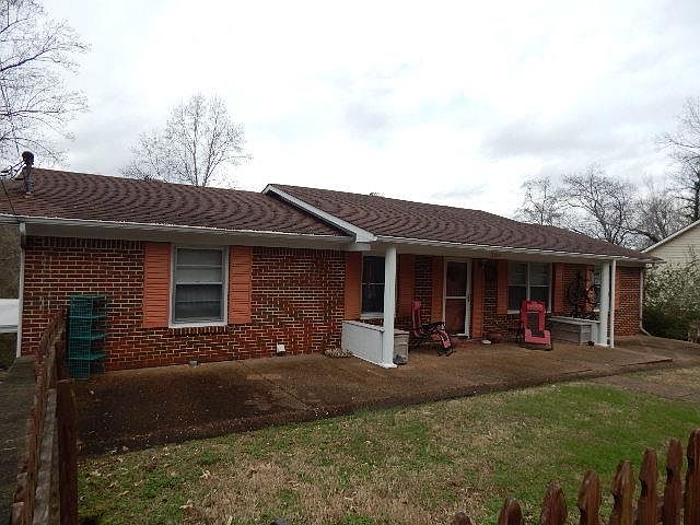 1st image of 504 Westwood Dr