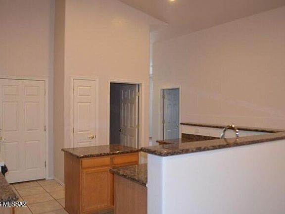 3rd image of 9570 E Kokopelli Cir