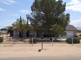 10737 6th Ave, Hesperia, CA 92345