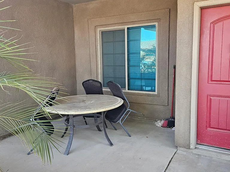 2488 S 44th Trl — Photo 2
