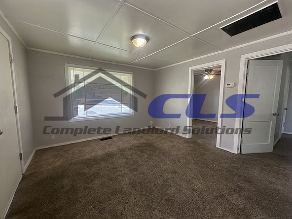2nd image of 916 Kussner St #916