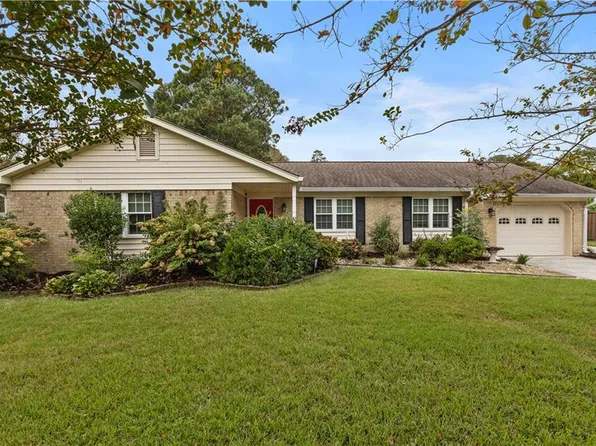 208 Tice Ct, Virginia Beach, VA 23462