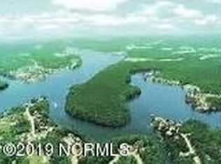 1543 W Paradise Harbor Dr #127, Connelly Springs, NC 28612