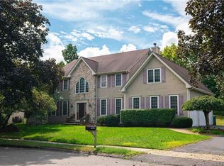 317 Blake Cir, Hamden, CT 06517