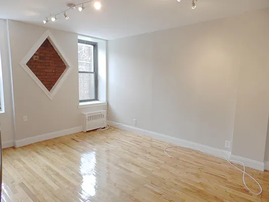 Rented by Keller Williams NYC | media 4