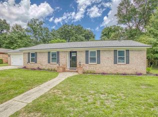 2302 Country Place Cir, Pensacola, FL 32534