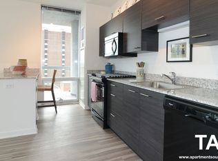805 N Lasalle Studio, Chicago, IL 60654
