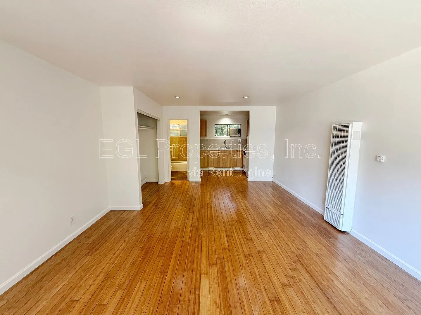 Studio, 1.0 bath, 500 sqft, $1,750 — Photo 2