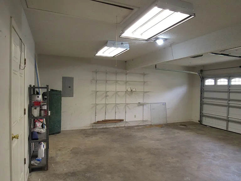 35 G St — Photo 31