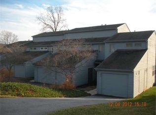 232 Blarney Stone Ct, Huddleston, VA 24104