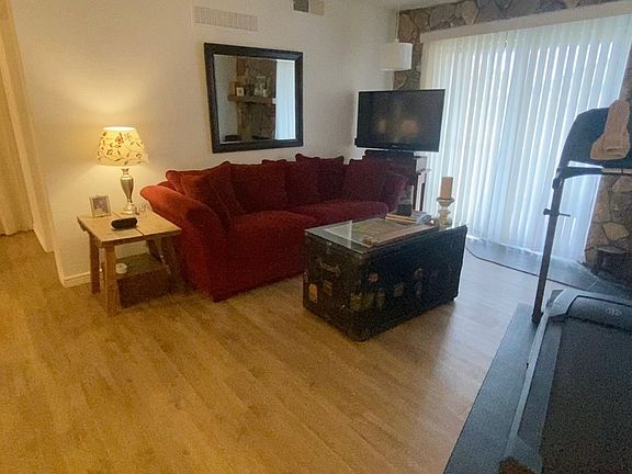 4th image of 479 Wright St APT 103