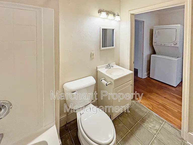 665 Ravenel St — Photo 15