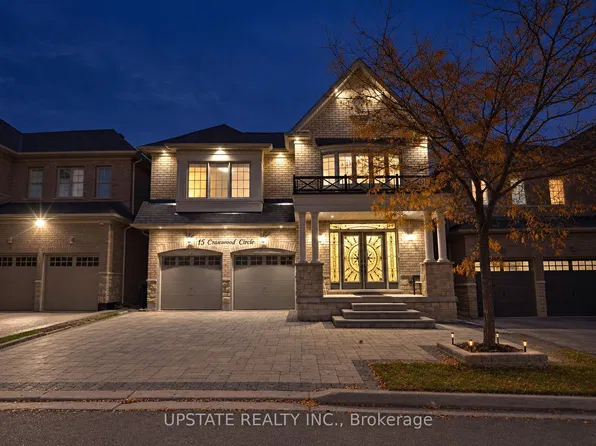 15 Cranwood Cir, Brampton, ON L6Y 0Y4