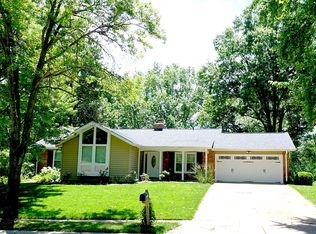 15360 Country Ridge Dr, Chesterfield, MO 63017