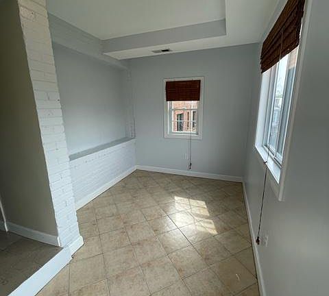 4th image of 410 Evarts St NE APT 1