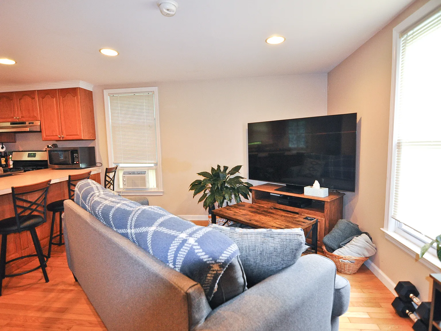 2 bed, $2,150 — Photo 4