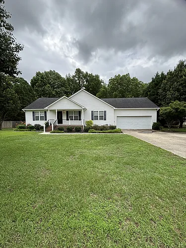 60 Stratford Dr Photo 1
