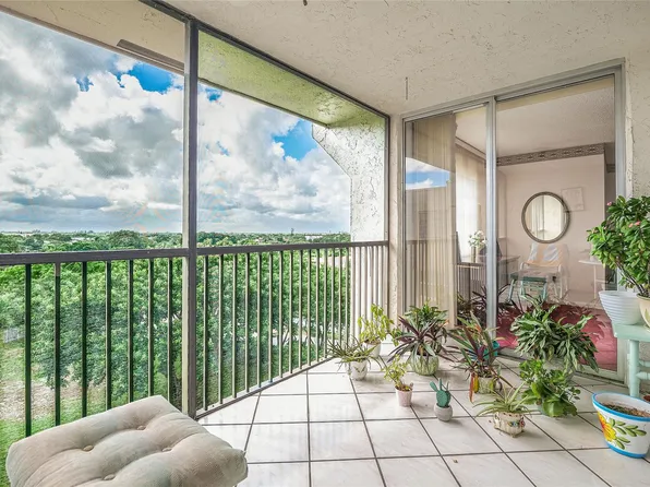 3910 Inverrary Boulevard #805-B, Lauderhill, FL 33319