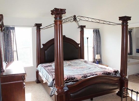 5th image of 5722 NE Lorena Ct