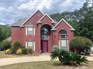 223 N Oak St, Buna, TX 77612