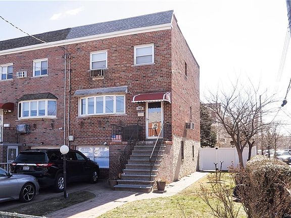 2nd image of 3026 Lawton Ave