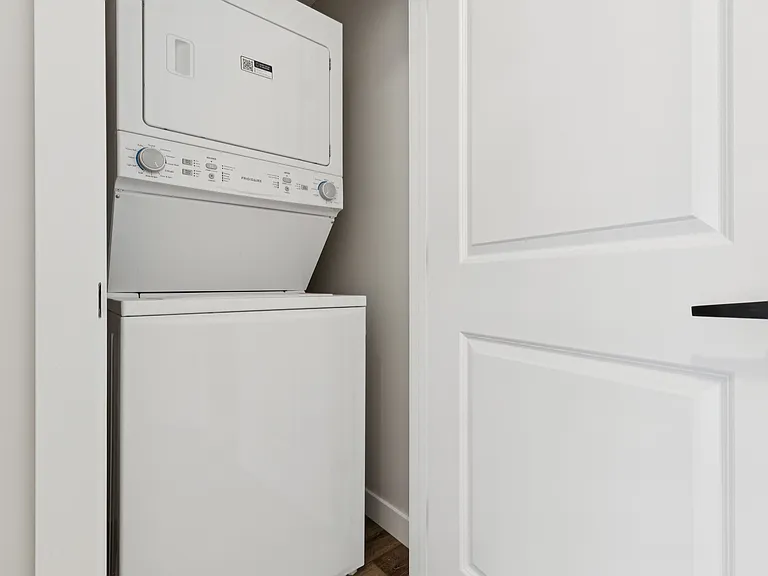 657 Glenridding Ravine Dr SW — Photo 18