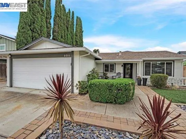 851 Geraldine St, Livermore, CA 94550