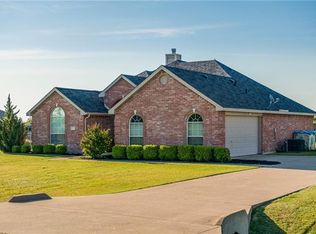 137 Chazlynn Ct, Waxahachie, TX 75165