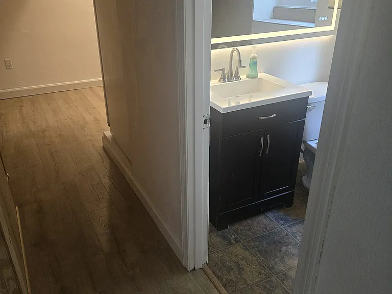 9 Putney Cir #B — Photo 11