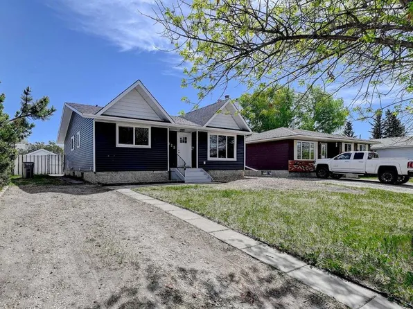 6625 W Poplar Dr, Grande Prairie, AB T8W 1C8