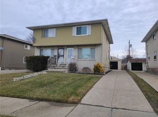 1409 E 263rd St, Euclid, OH 44132