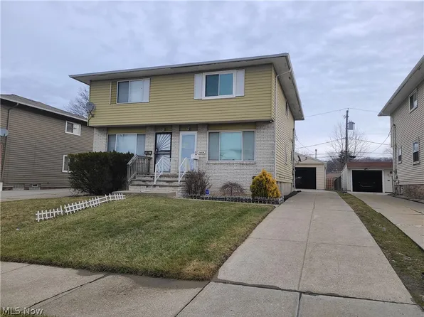 1409 E 263rd St, Euclid, OH 44132