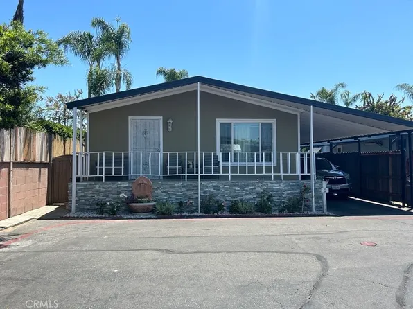 1 Vienna Dr #64, Santa Ana, CA 92703