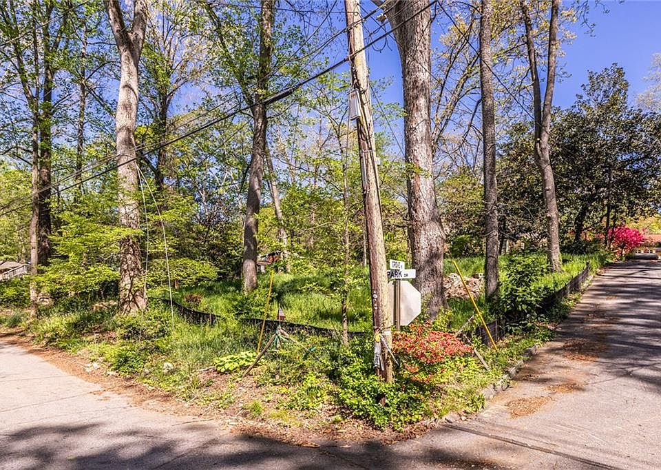 1st image of 4604 Park Dr
