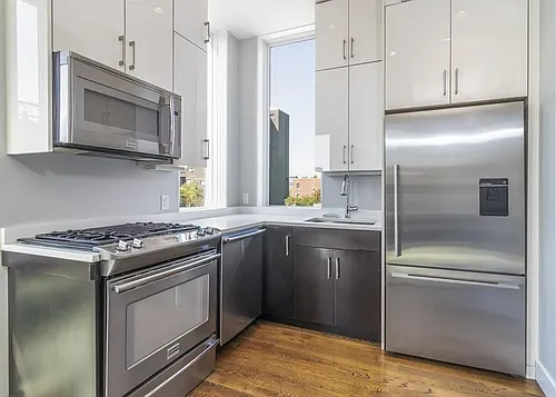 1672 Washington St #301 Photo 1