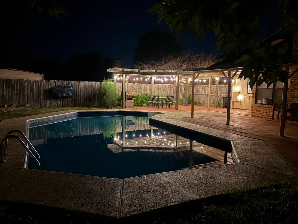3809 Westchester Dr