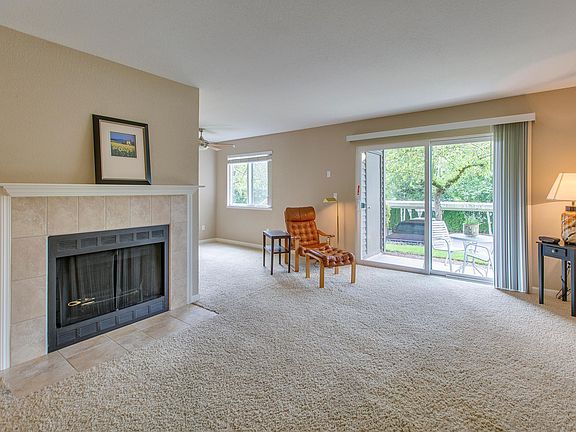 3rd image of 9455 SW 146th Ter APT 4