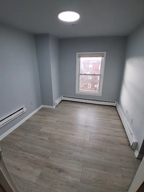 1458 East Main St — Photo 4