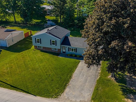 2nd image of 6453 Milles Dr SS