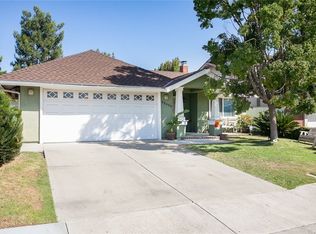 25532 Oak Leaf Rd, Laguna Hills, CA 92653