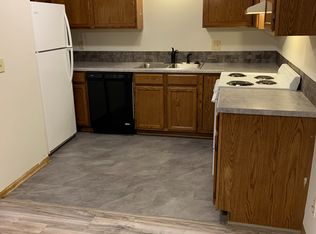 229 W 2nd St, Andover, KS 67002