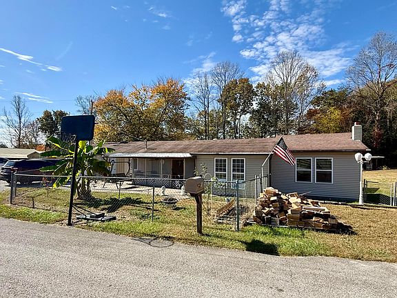 5th image of 214 Elbert Stephens Rd
